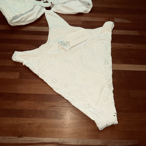 L*Space Marina Eyelet One Piece Swimsuit white XL - Picture 7 of 13